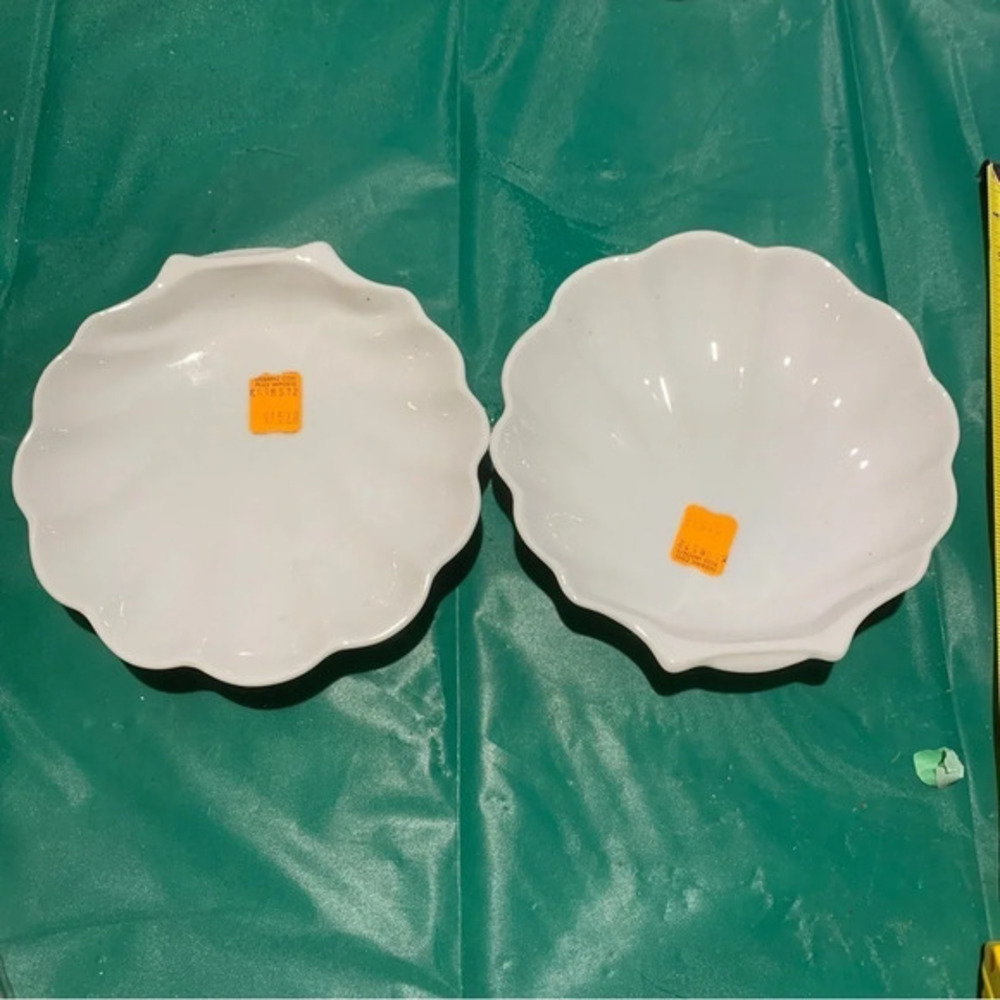 Two vintage seashell soap, dishes